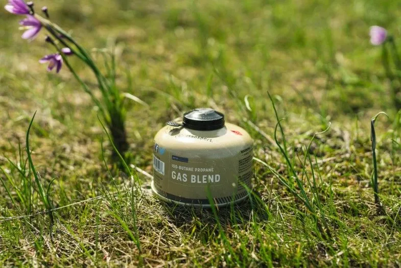 ISO-BUTANE GAS 4 OZ